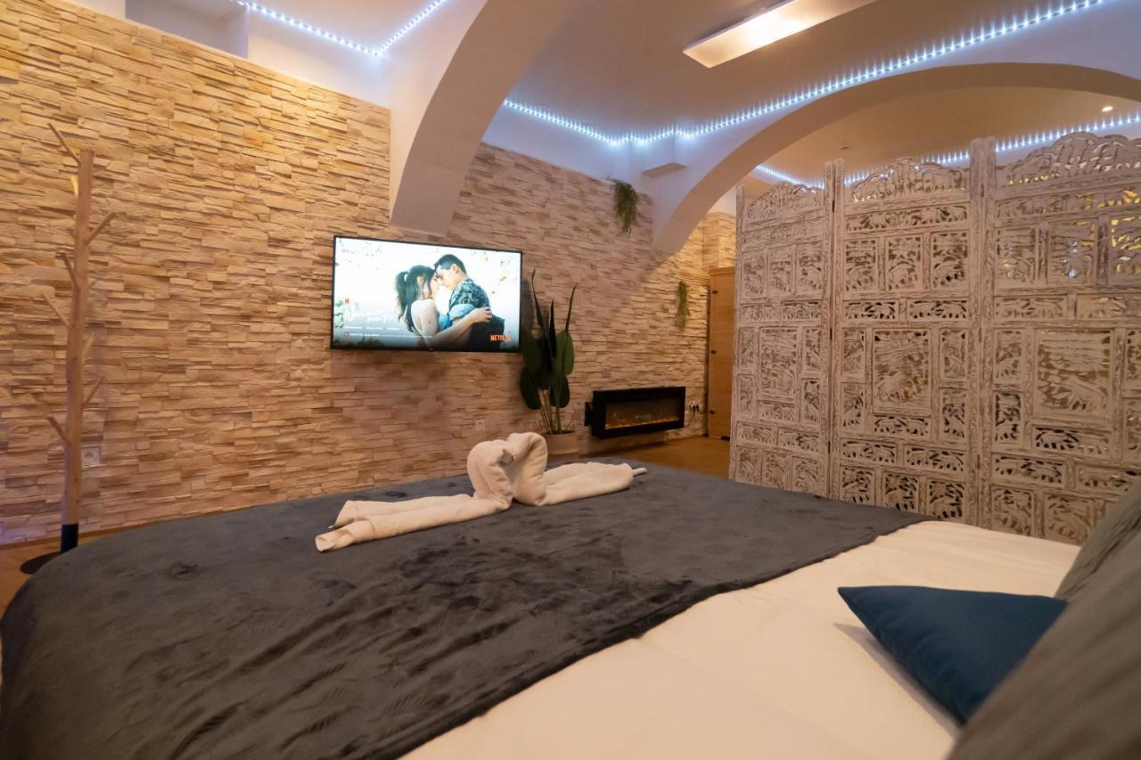Le Spa De La Cathedrale - Jacuzzi - Sauna - Champagne - Netflix - Wifi Труа Экстерьер фото